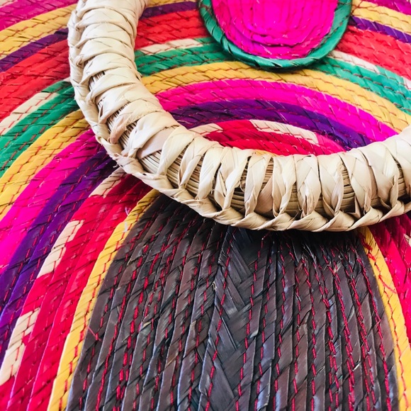 🦜 TROPICAL HAND WOVEN Bag 🌴 - Picture 3 of 4